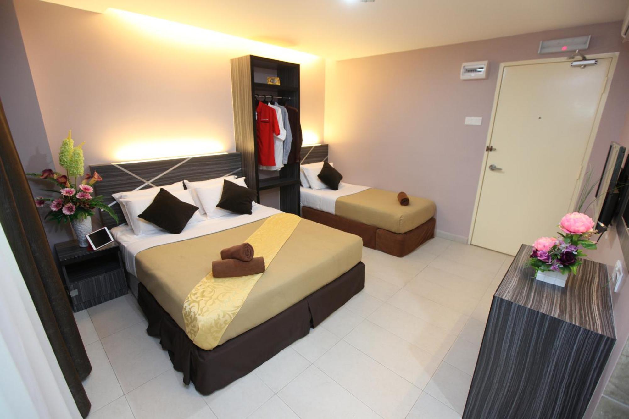 Al Huda Hotel Malacca Bagian luar foto